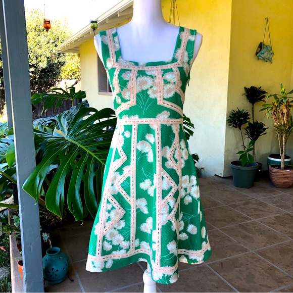 Maeve Dresses & Skirts - Anthropologie Maeve Emma Dress in Green and White Floral - Size 4